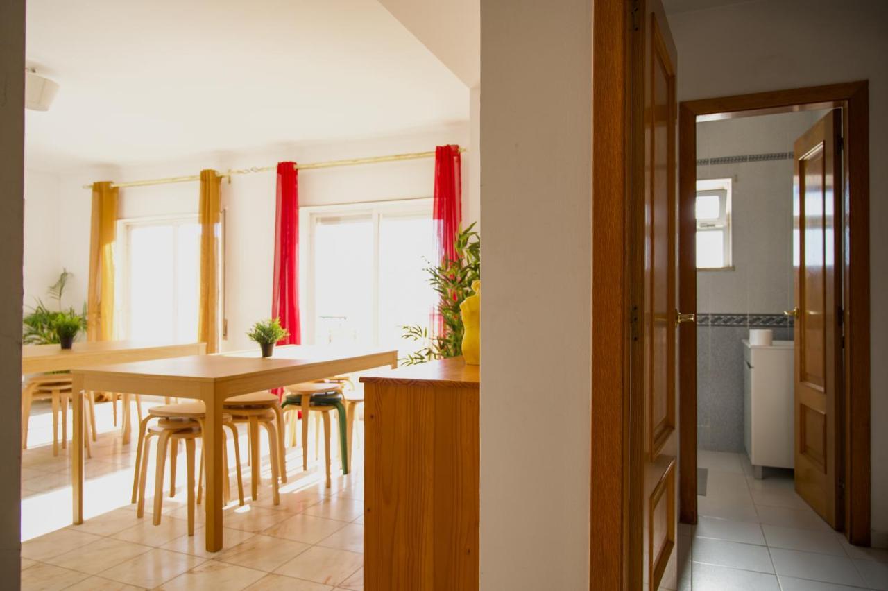 Wakeup Triplex House Hostel ฟารู ภายนอก รูปภาพ
