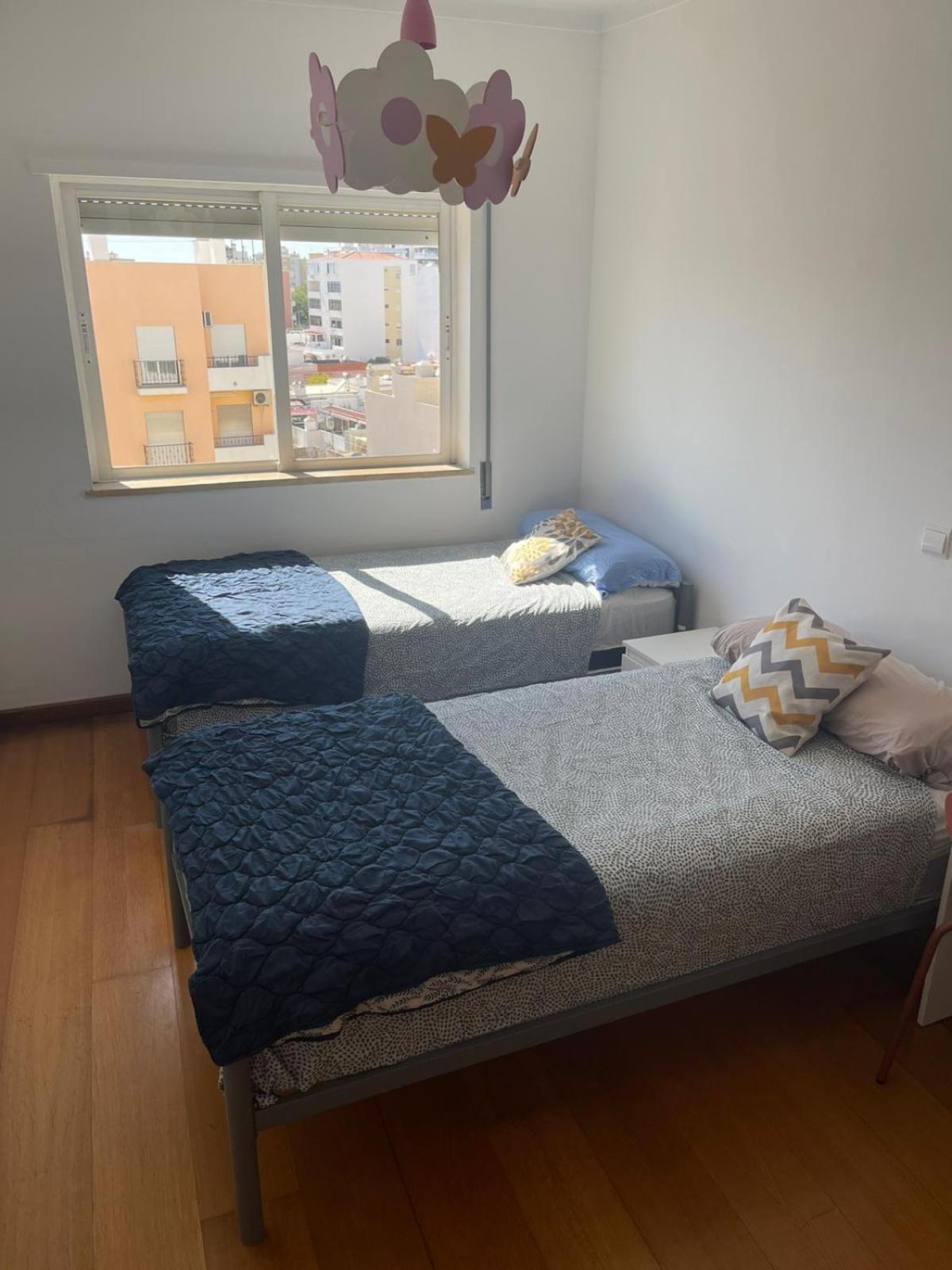 Wakeup Triplex House Hostel ฟารู ภายนอก รูปภาพ