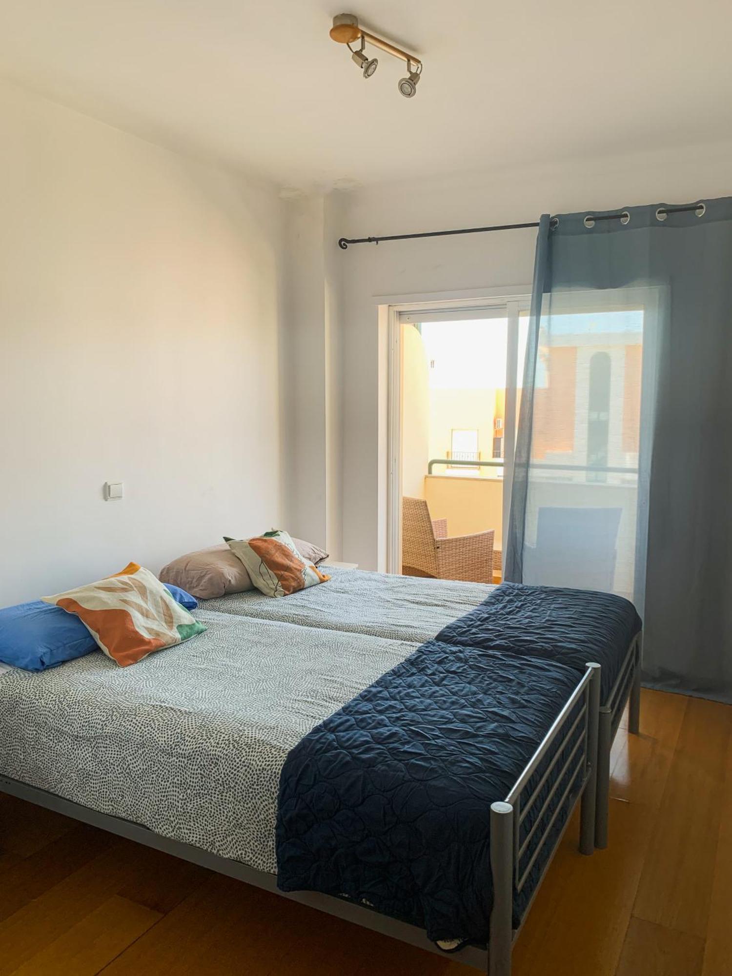 Wakeup Triplex House Hostel ฟารู ภายนอก รูปภาพ